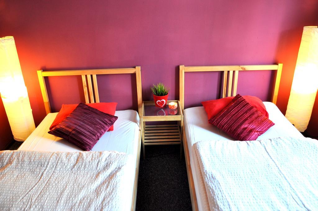Hostel Awangarda Posen Zimmer foto