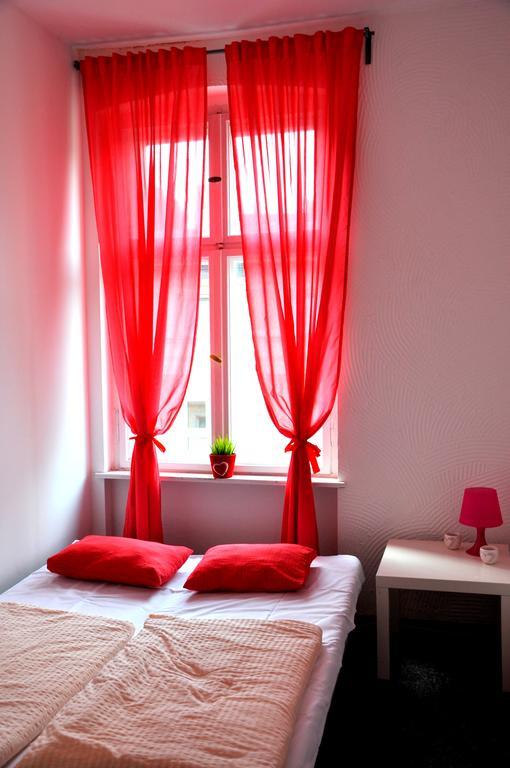 Hostel Awangarda Posen Zimmer foto