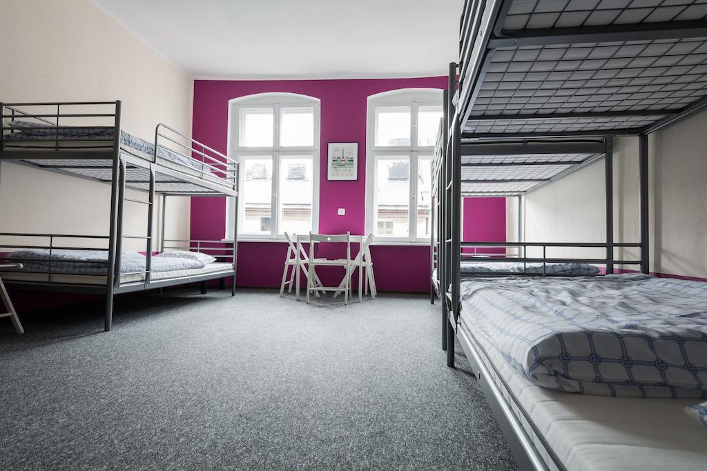 Hostel Awangarda Posen Zimmer foto
